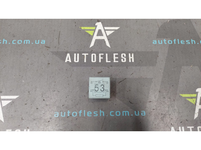 Реле вентилятора 53 141951253B Audi Seat Skoda Volswagen бу 